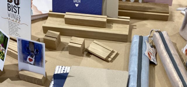 Schauen Sie wieder bei uns vorbei. Neuigkeiten wie z.B. 3-D-Karten sind eingetroffen. Wir freuen uns auf Ihren Besuch! Ihr Pflüger Team      